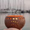 Kokosnuss Windlicht GOA mit handgeknüpften Untersetzer aus recycelten Kokosfasern – Bild 2