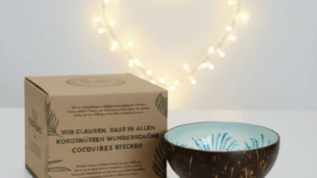 Kokosnuss Schale SAPPHIRE Splash blau inkl. Untersetzer aus Kokosfasern