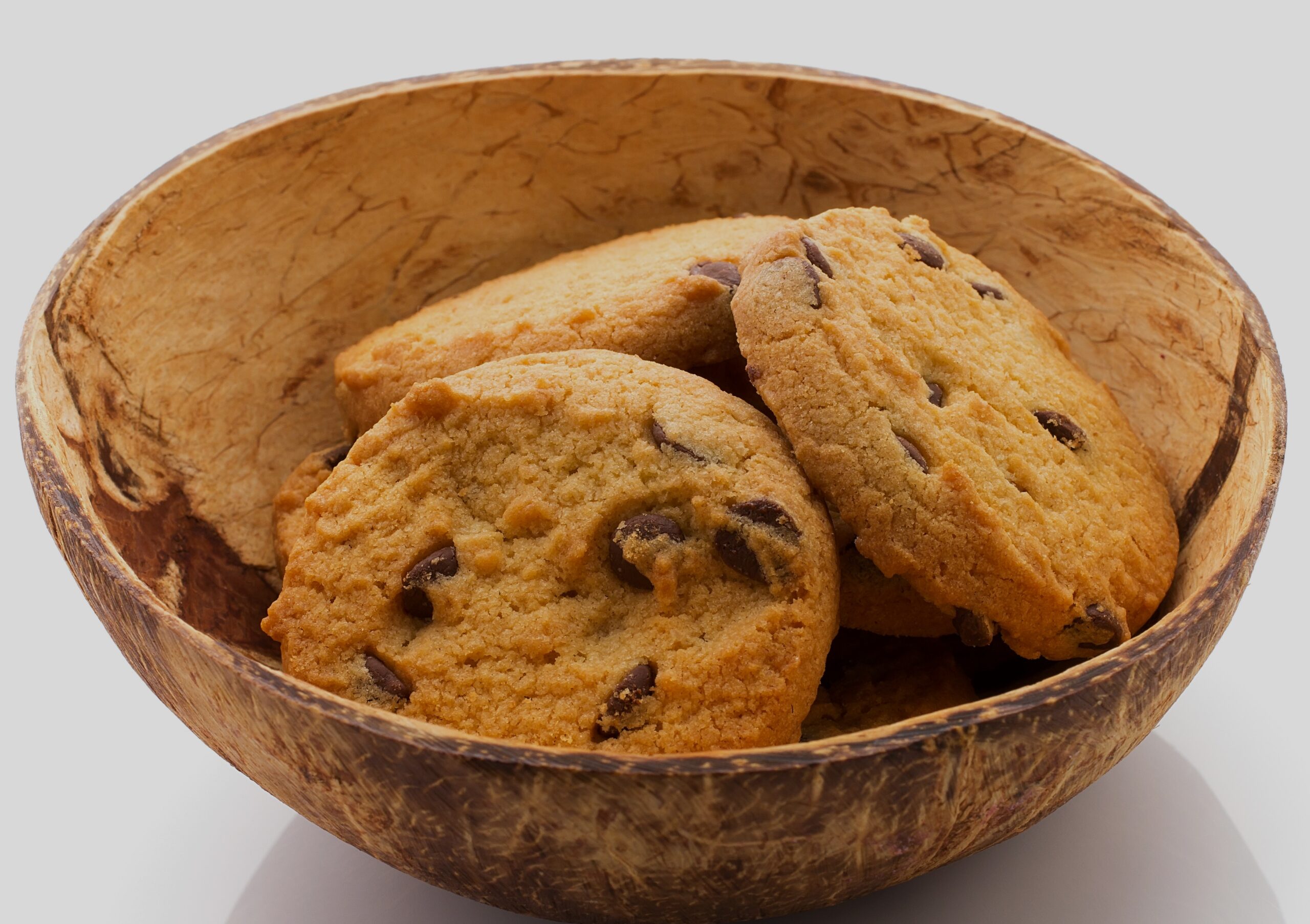 Vegane Schokochips-Cookies • innen zart schmelzend und weich - außen ...