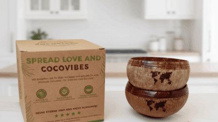 Jumbo Kokosnuss Schale ONE WORLD im 2er Set inkl. 2 Kokosholzlöffel und 2 Untersetzer